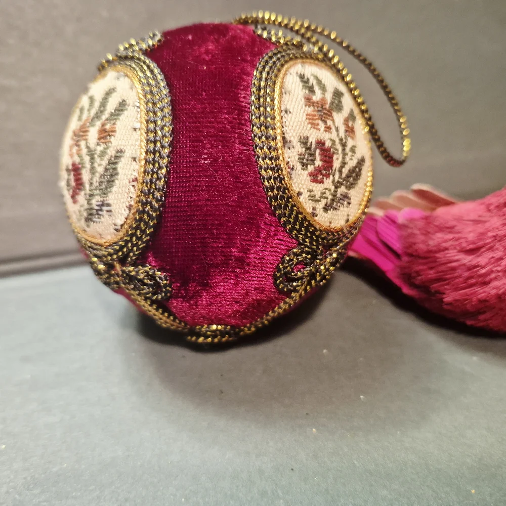 Vintage Burhundy Velvet Cross Stich Ball Red Bird Ornaments Hol8day Christmas - Picture 2 of 9
